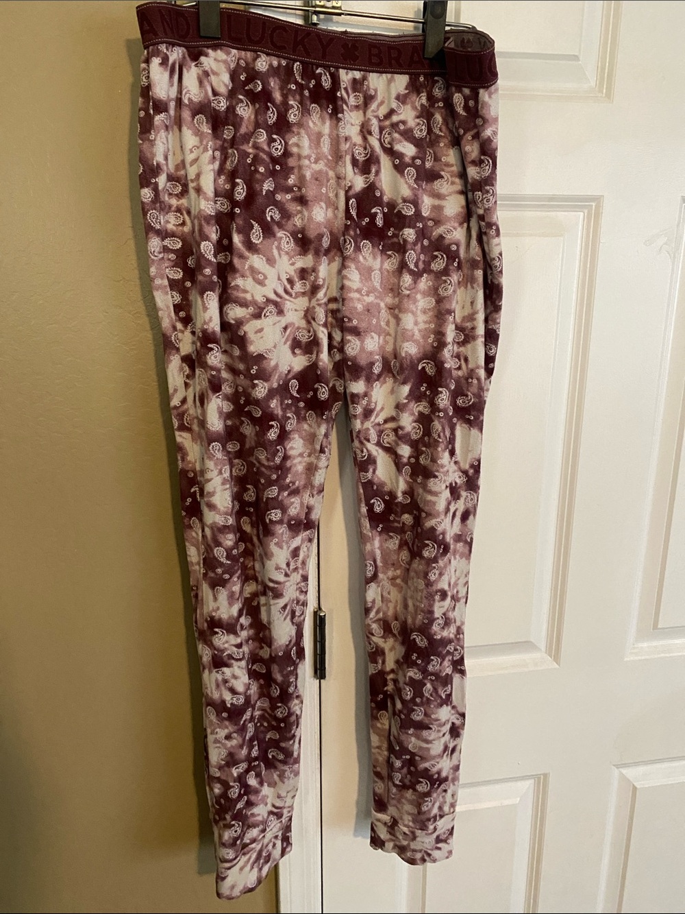 Lucky Brand Maroon & Cream Paisley Tie-Dye Lounge Pants
